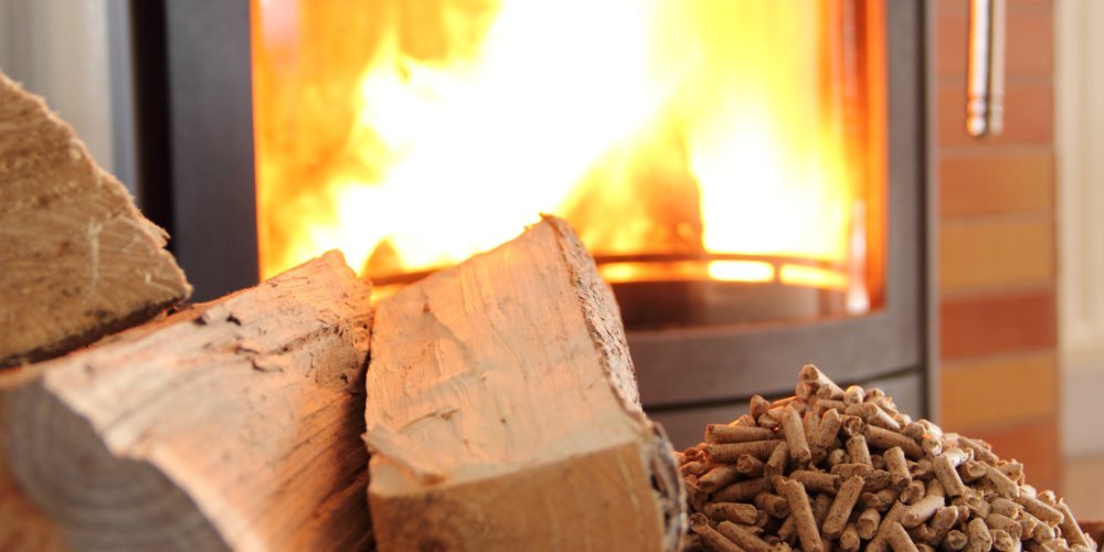 chimeneas de leña o de pellets